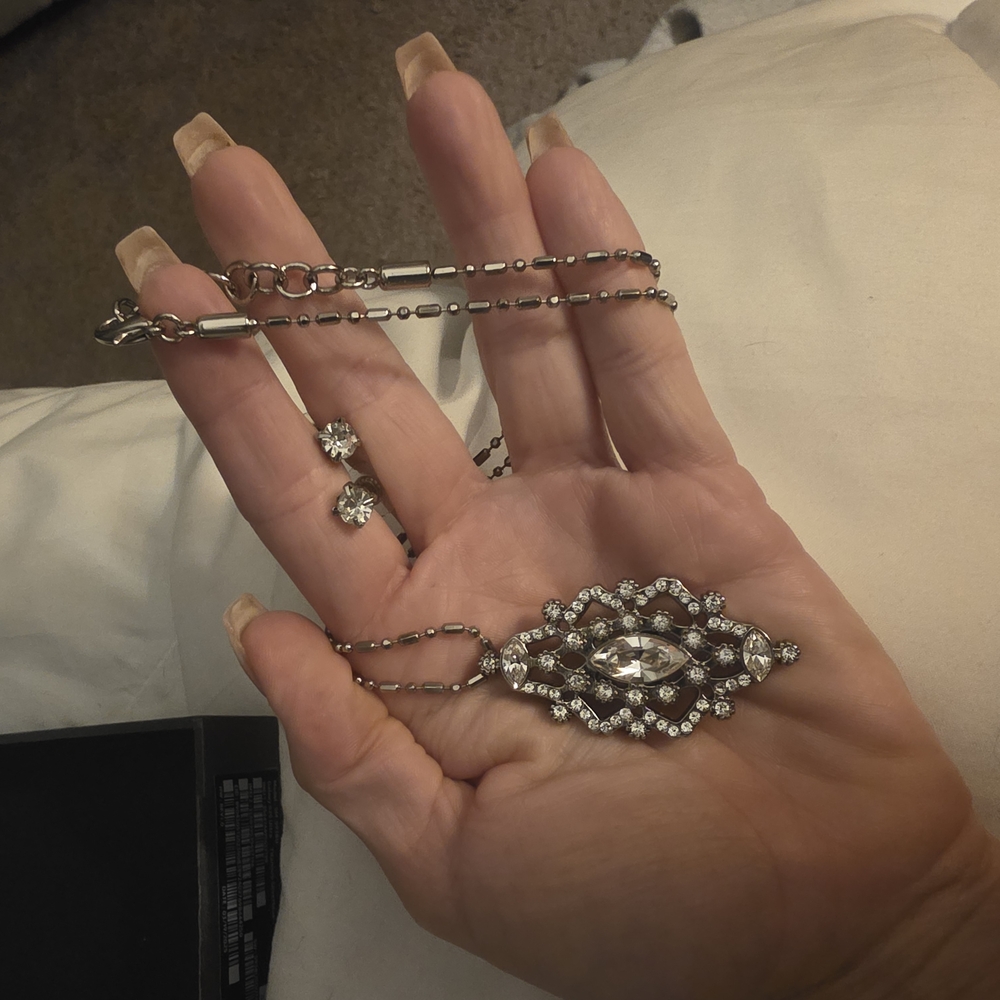 Elegant Silver Necklace and Earring Set